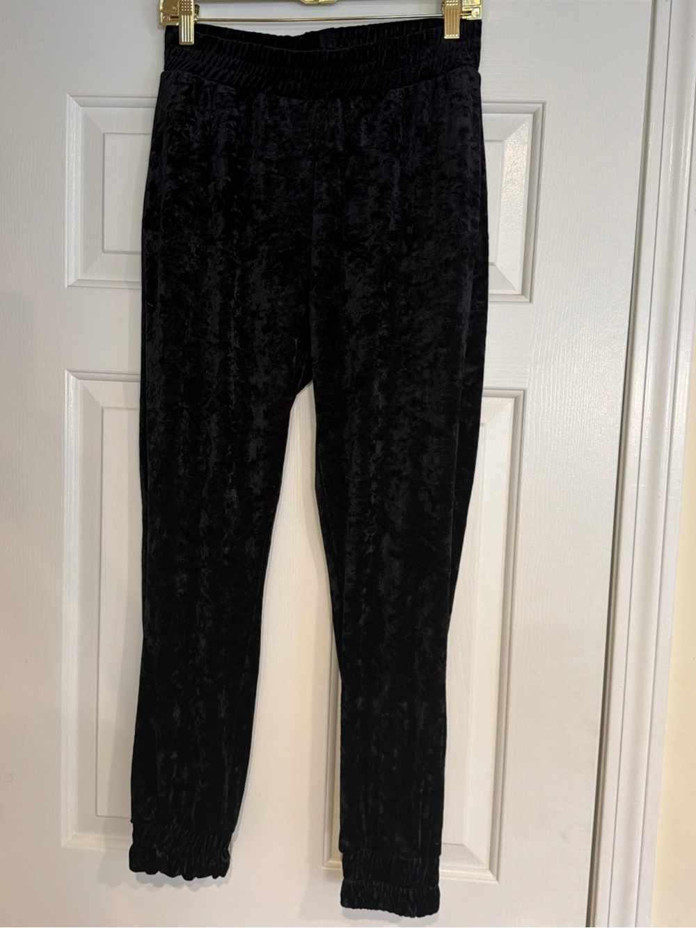 Zara Crushed velvet pull on joggers size Medium